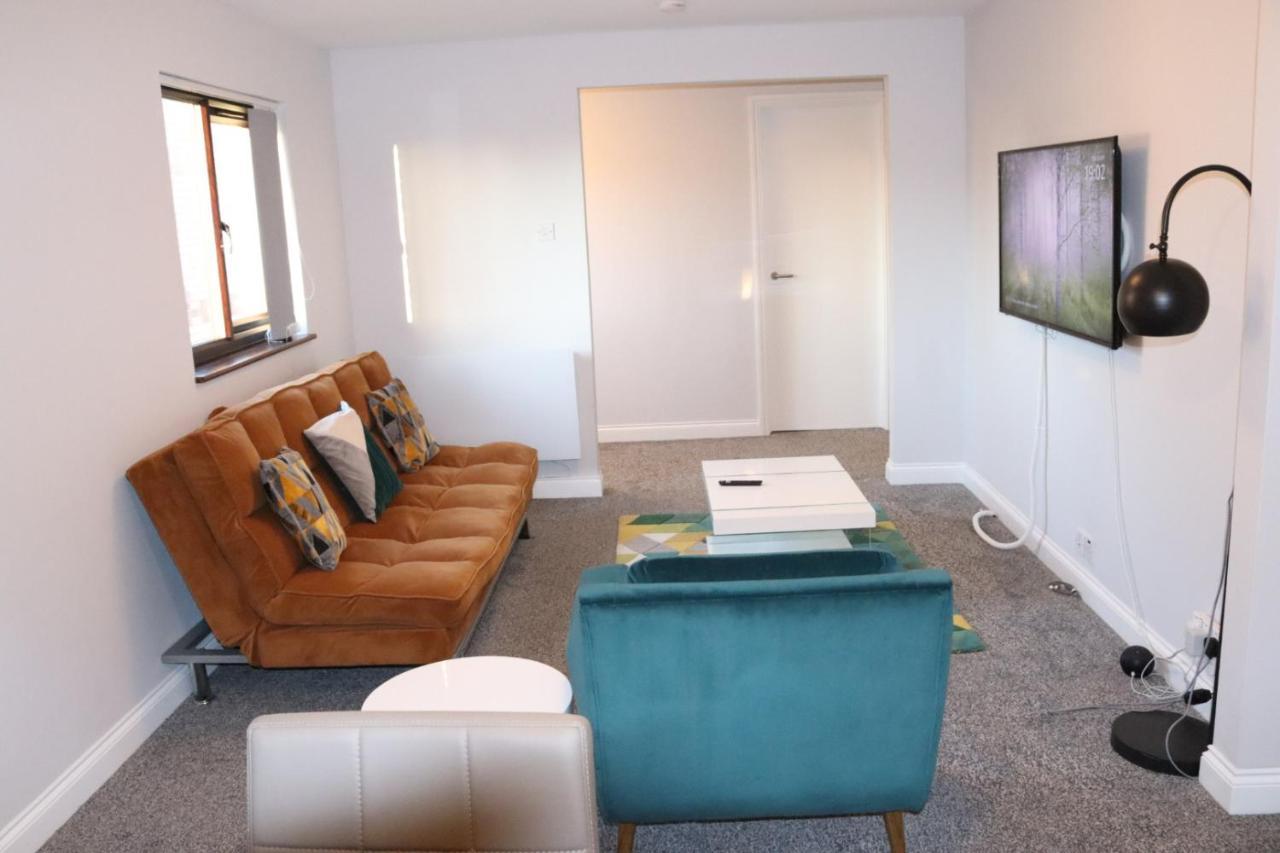 Garland Modern Apartment With Private Garden & Parking Dartford 5 Екстериор снимка