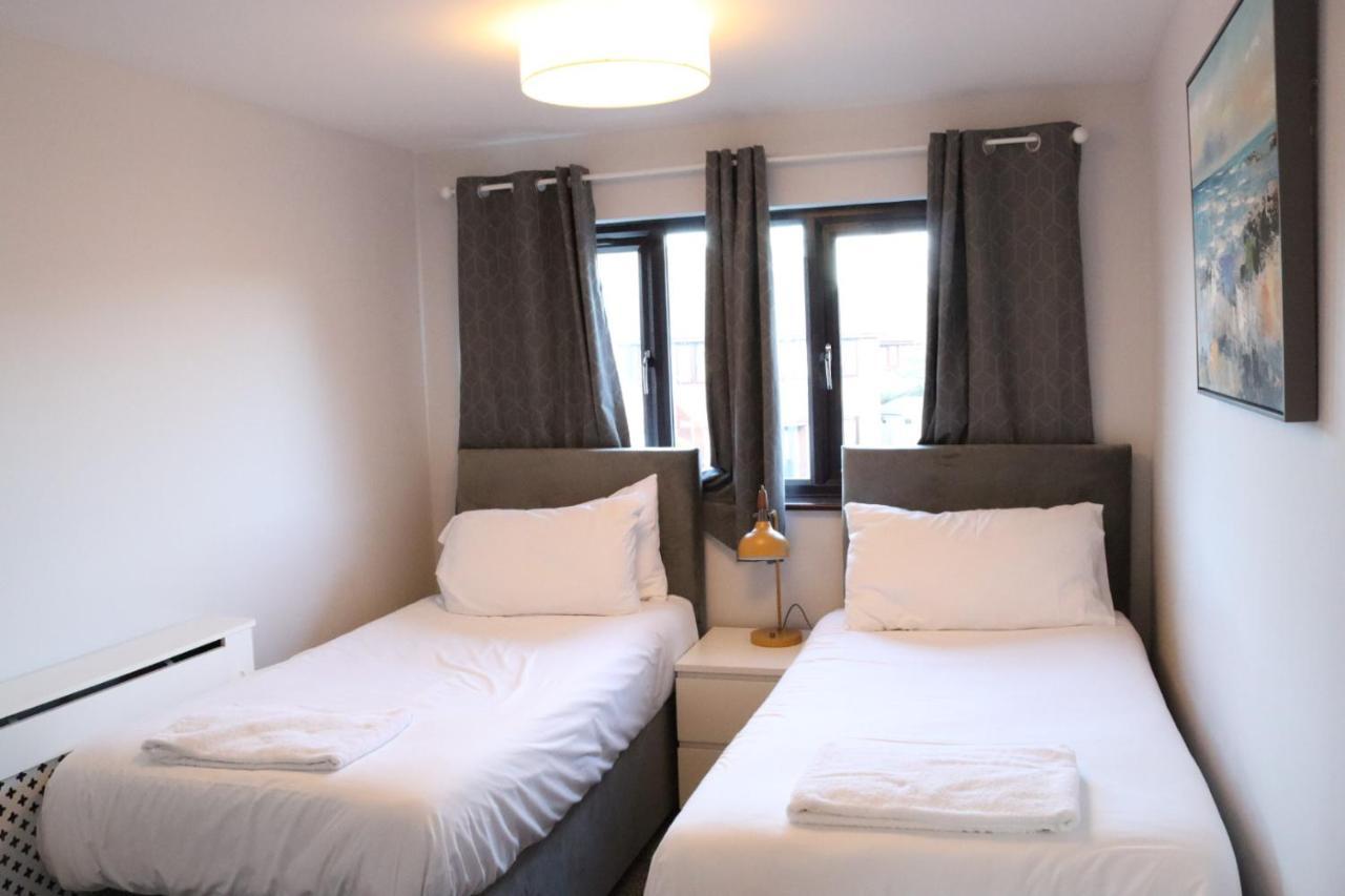 Garland Modern Apartment With Private Garden & Parking Dartford 5 Екстериор снимка