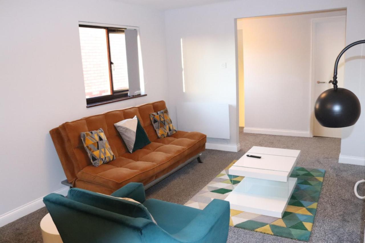 Garland Modern Apartment With Private Garden & Parking Dartford 5 Екстериор снимка