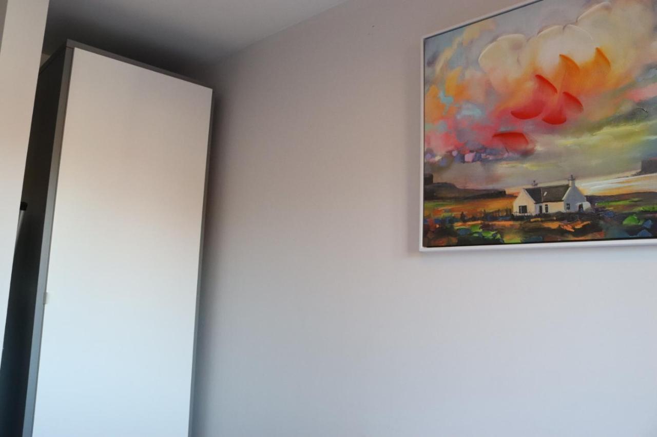 Garland Modern Apartment With Private Garden & Parking Dartford 5 Екстериор снимка