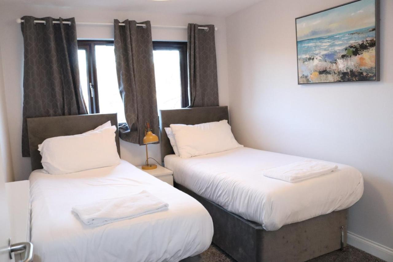 Garland Modern Apartment With Private Garden & Parking Dartford 5 Екстериор снимка